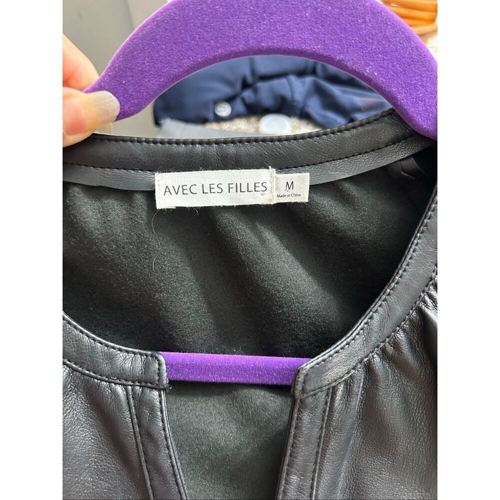 Avec Les Filles Black Faux Leather‎ Button Front Top size M - Picture 3 of 4